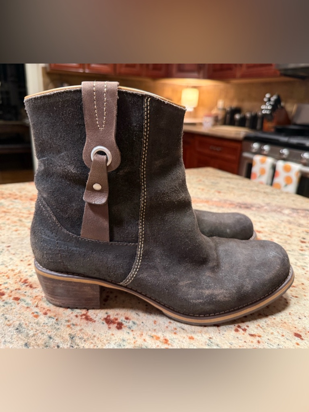 VTG Red Wing Womens 4904 Natasha Boot Size 10B Heritage Brown Suede Block Heel